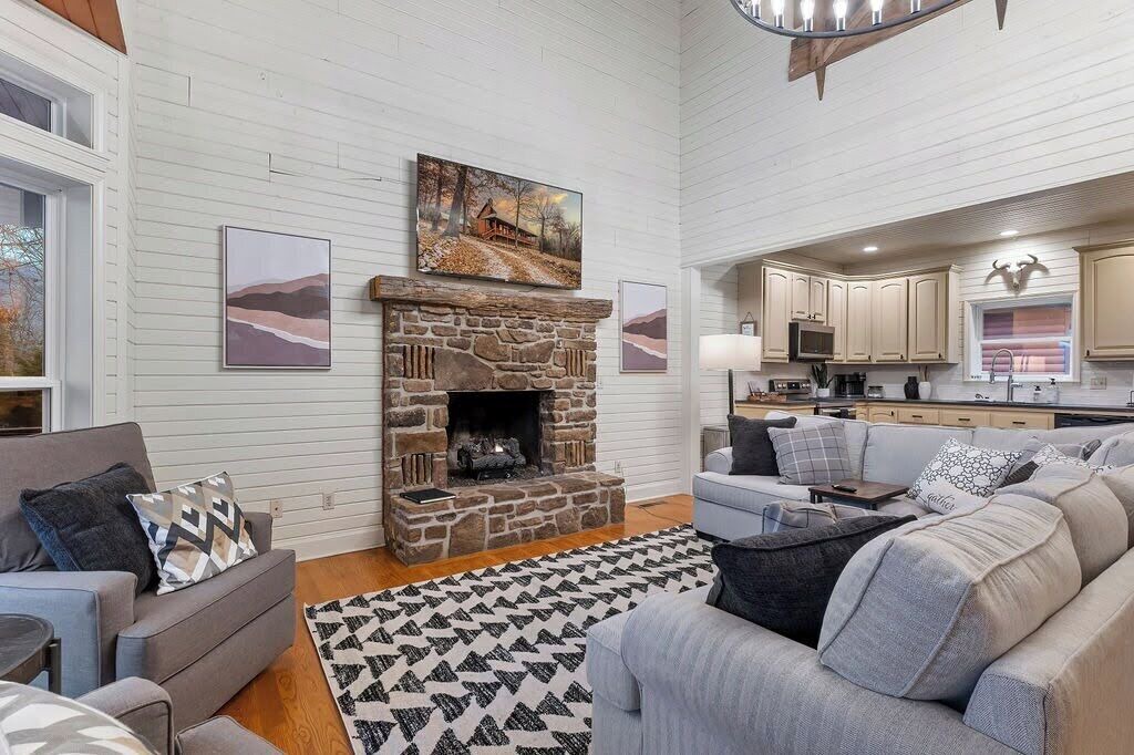 Photo of Livingroom in Jasper