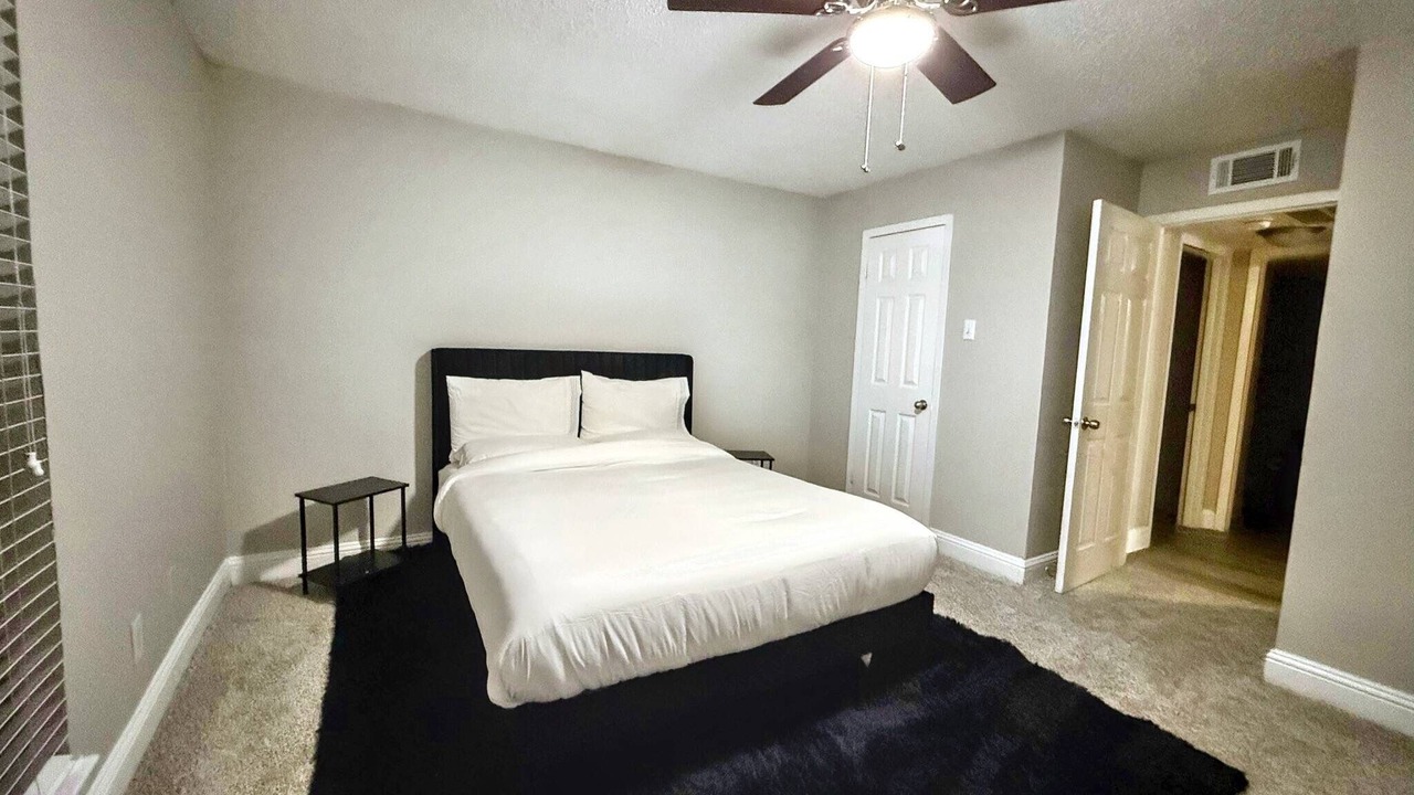 Photo of Bedroom in Addison