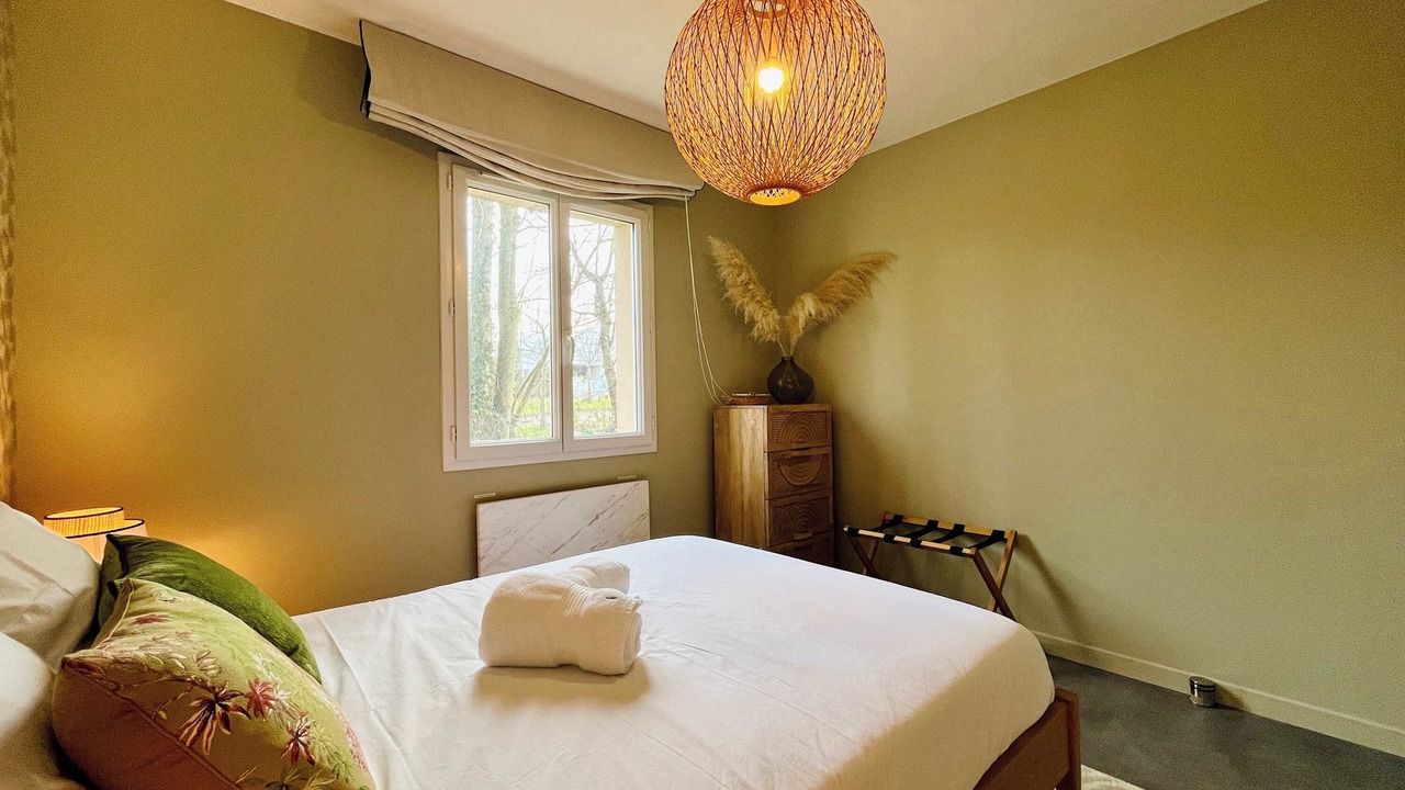 Photo of Bedroom in Saint-Lo