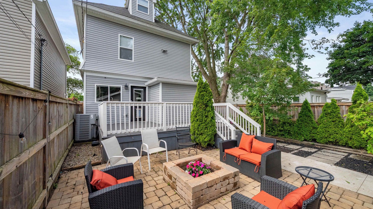 Photo of Others in Columbus