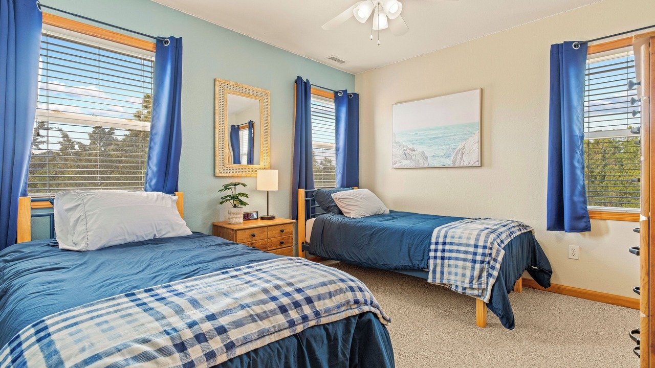 Photo of Bedroom in Wind Over Waves