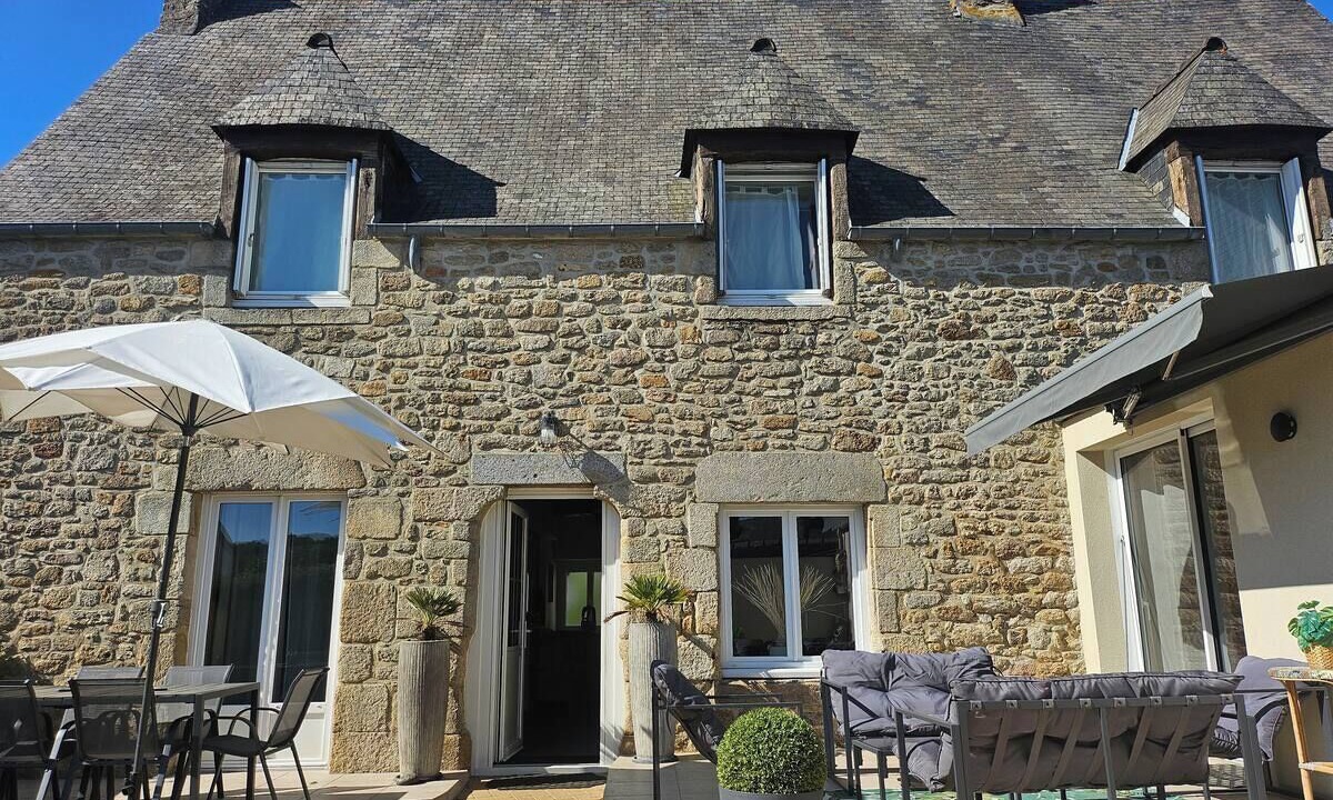 Photo of Outdoor in Dinan