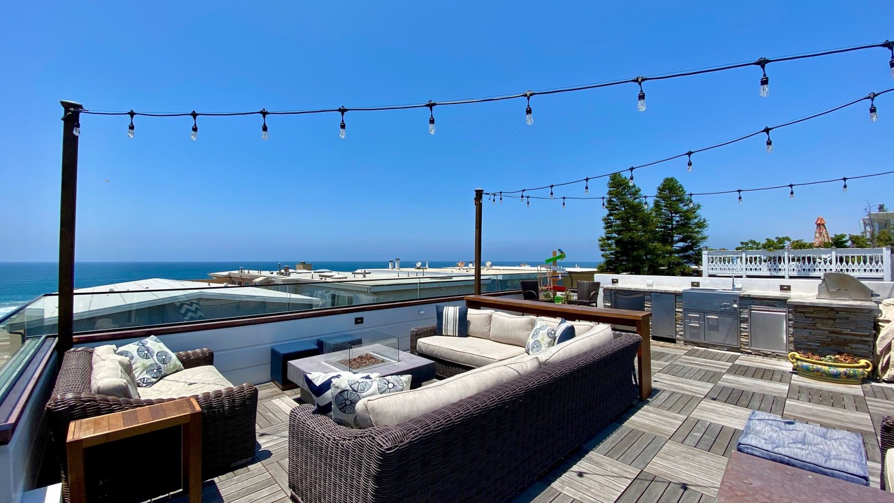 Photo of Patio Balcony in The Strand