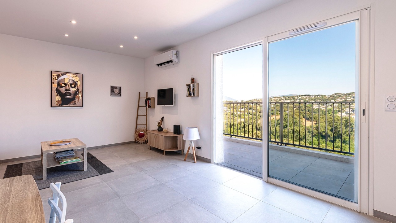 Photo of Livingroom in Eccica-Suarella