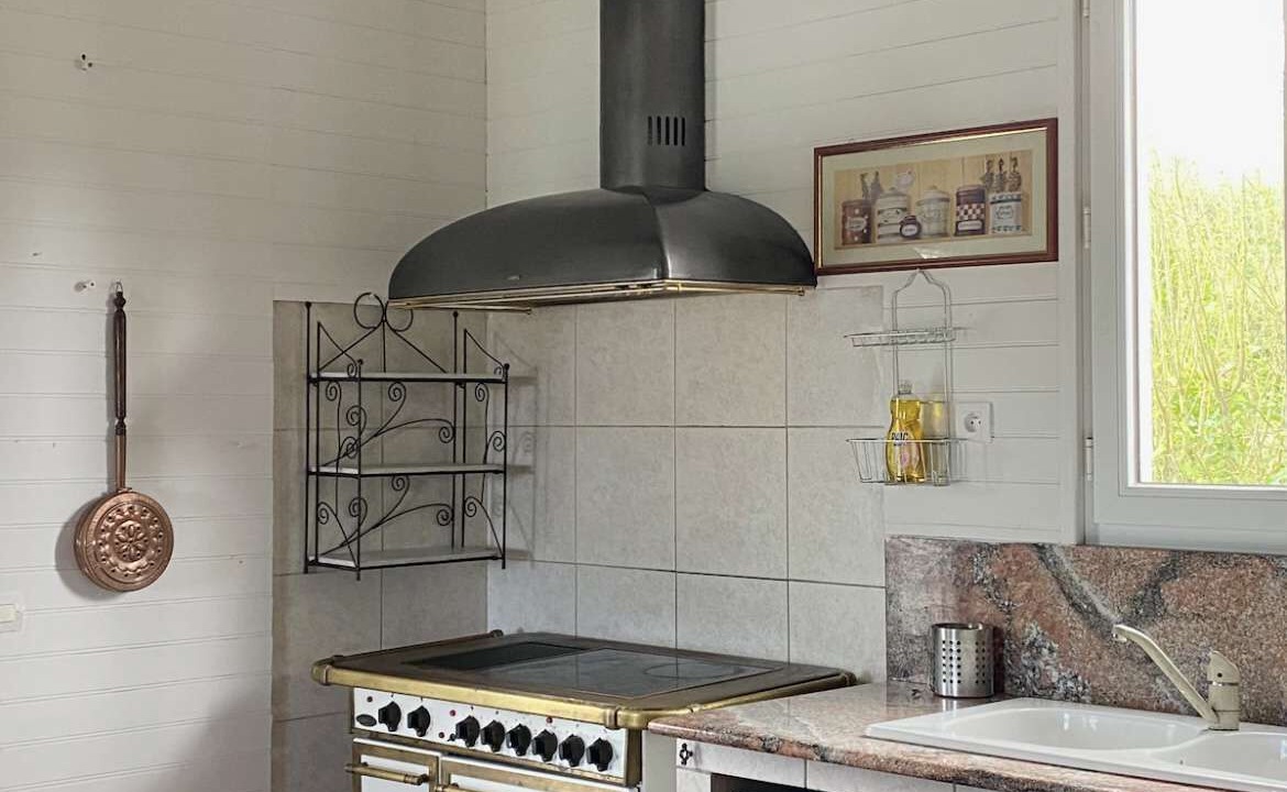 Photo of Kitchen in Saint-Martin-en-Campagne