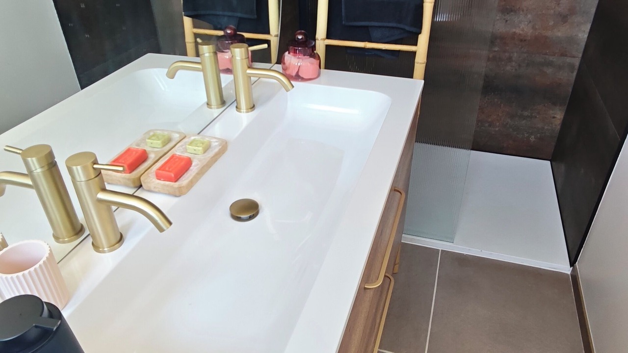 Photo of Bathroom in Cholet
