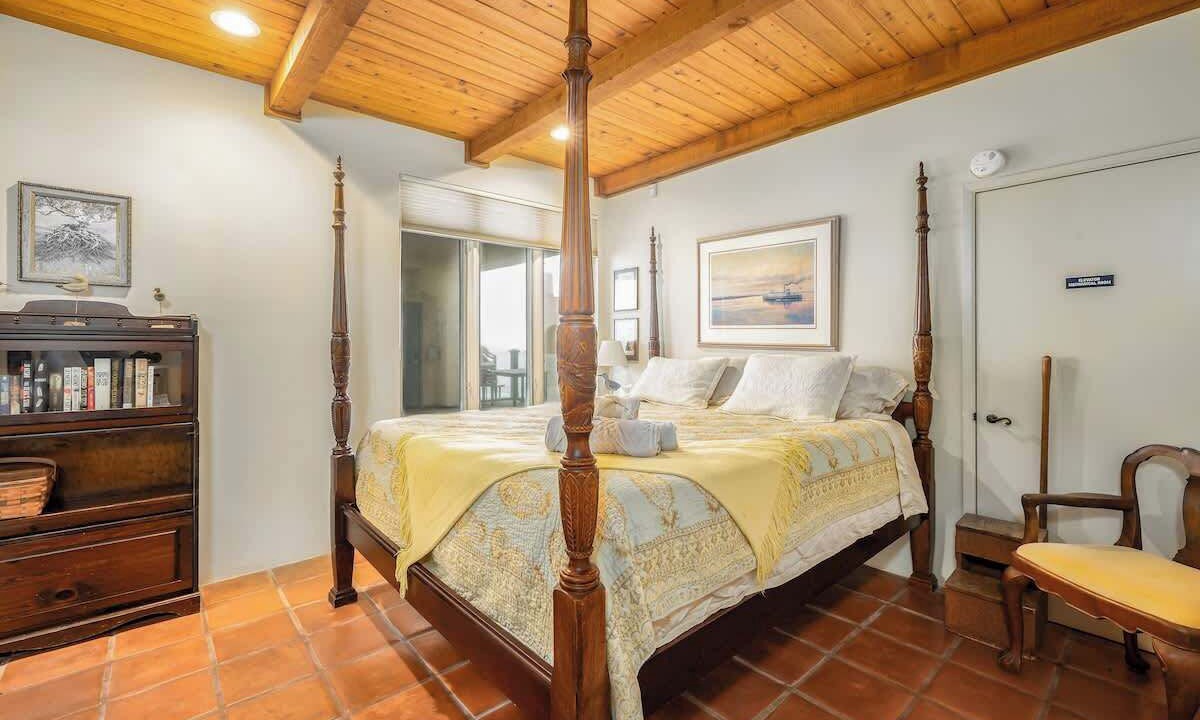 Photo of Bedroom in South Oceanside