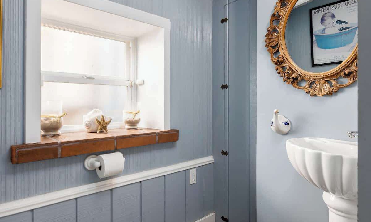 Photo of Bathroom in South Oceanside