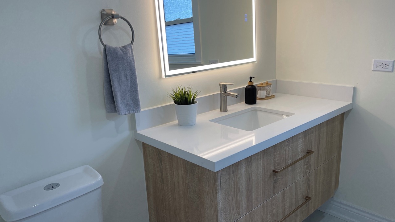 Photo of Bathroom in Niagara Falls