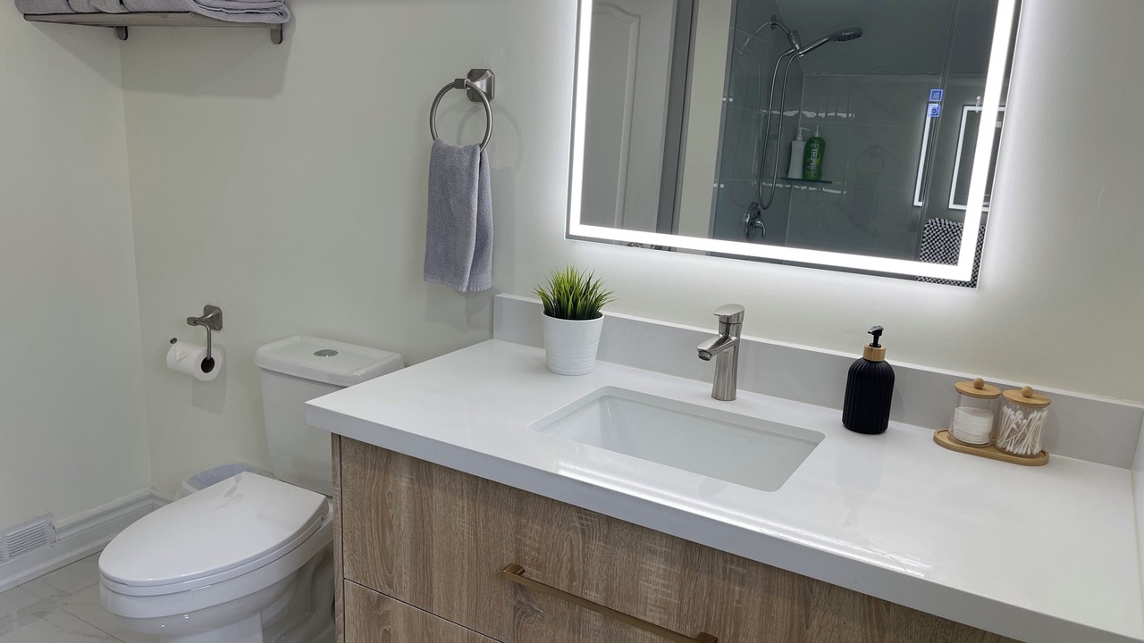 Photo of Bathroom in Niagara Falls
