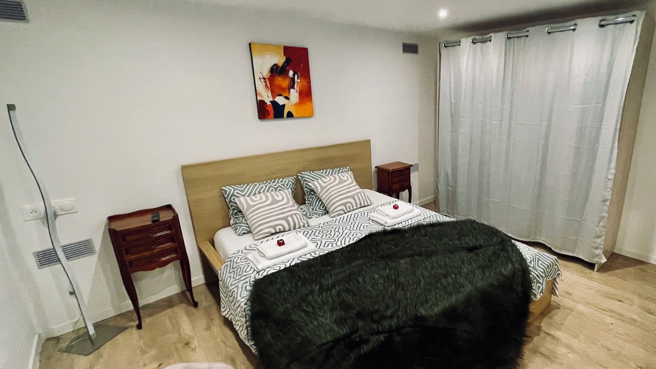 Photo of Bedroom in Castelnaudary