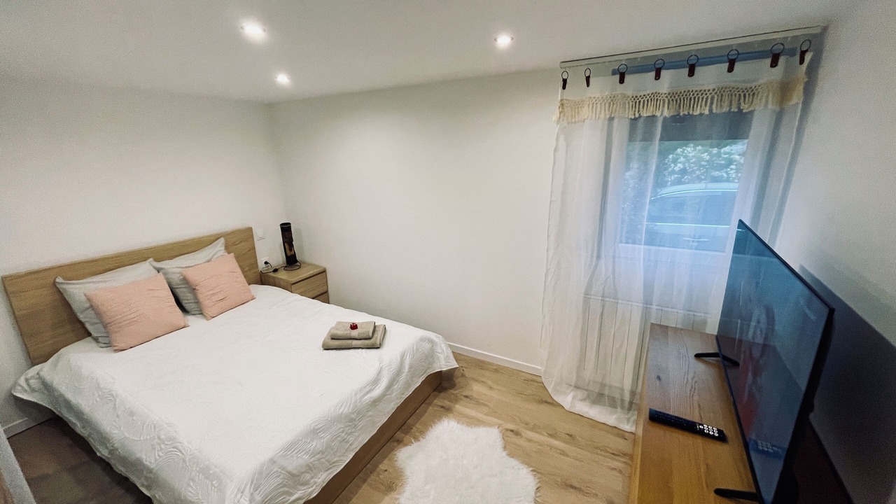 Photo of Bedroom in Castelnaudary