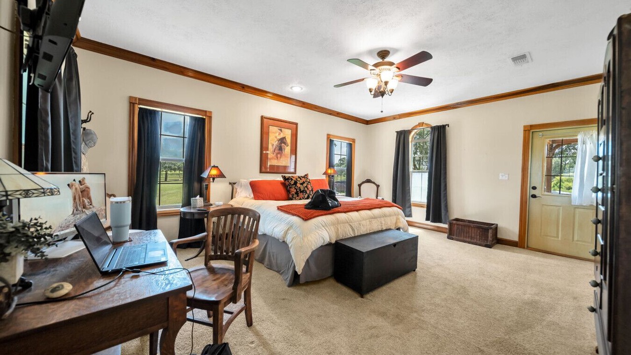 Photo of Bedroom in Navasota