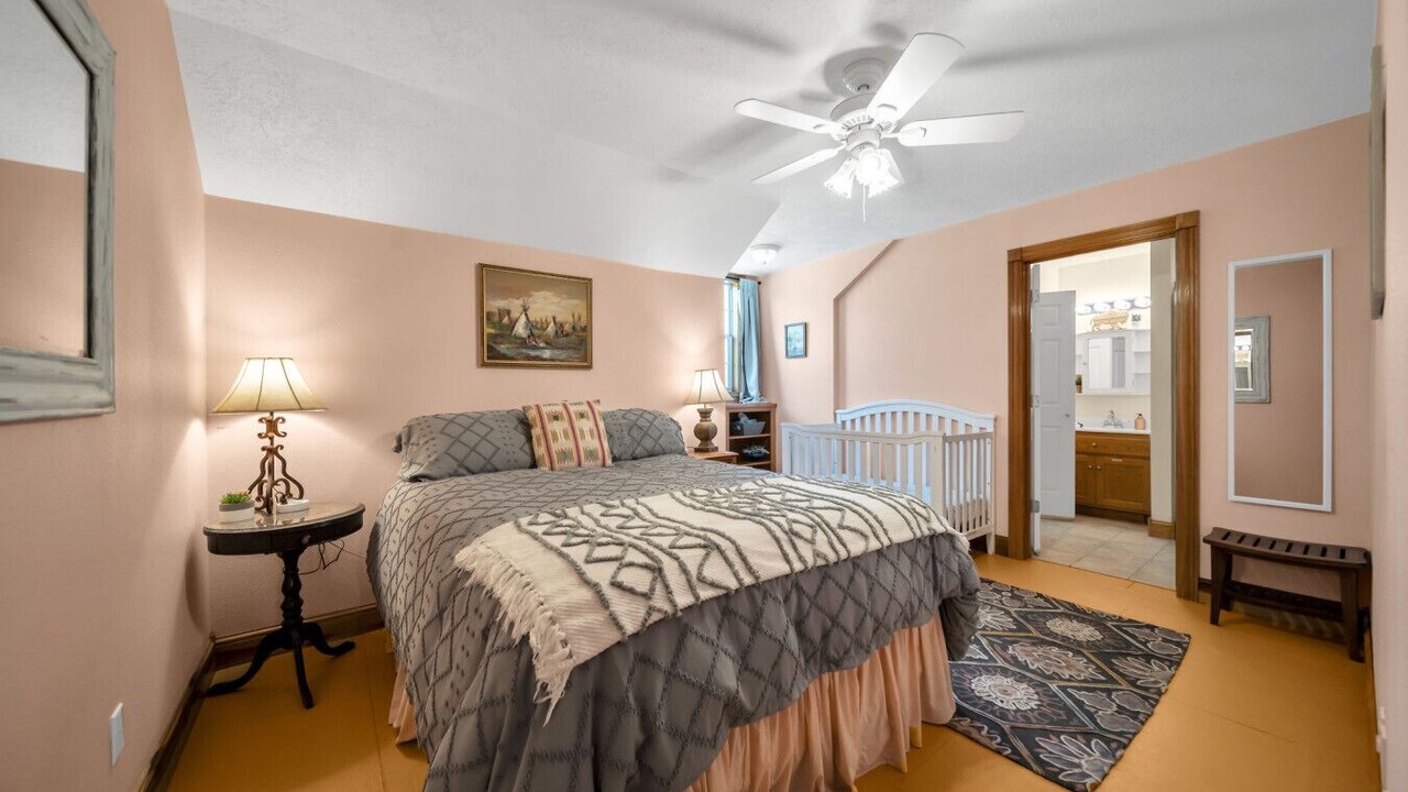 Photo of Bedroom in Navasota