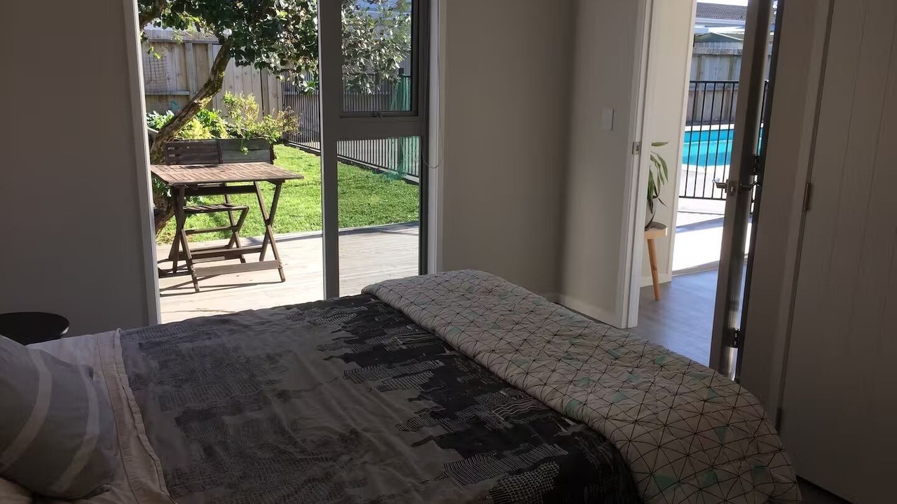 Photo of Bedroom in Omanu