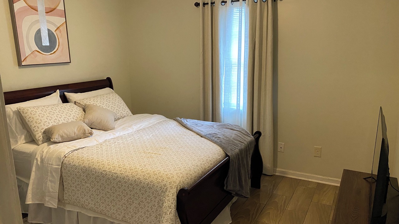 Photo of Bedroom in Brownsville