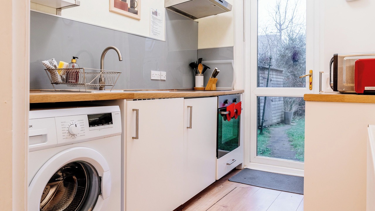 Photo of Others in Newington