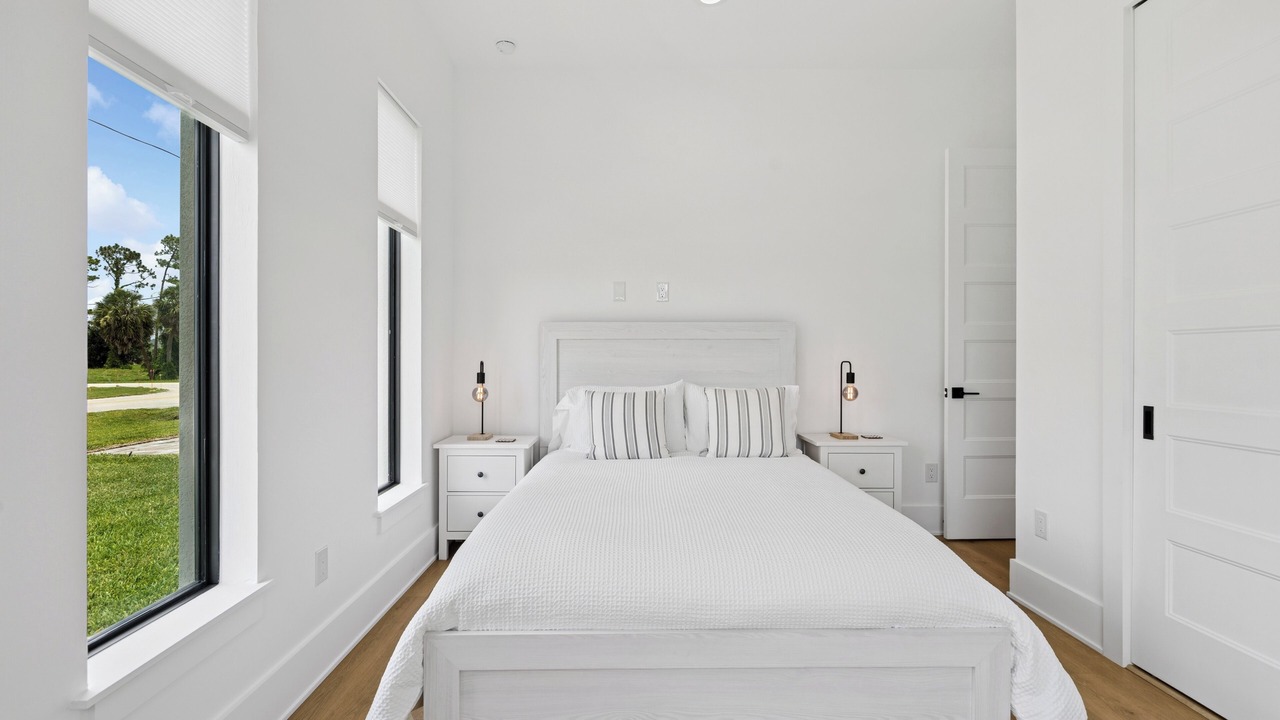 Photo of Bedroom in Pine Valley