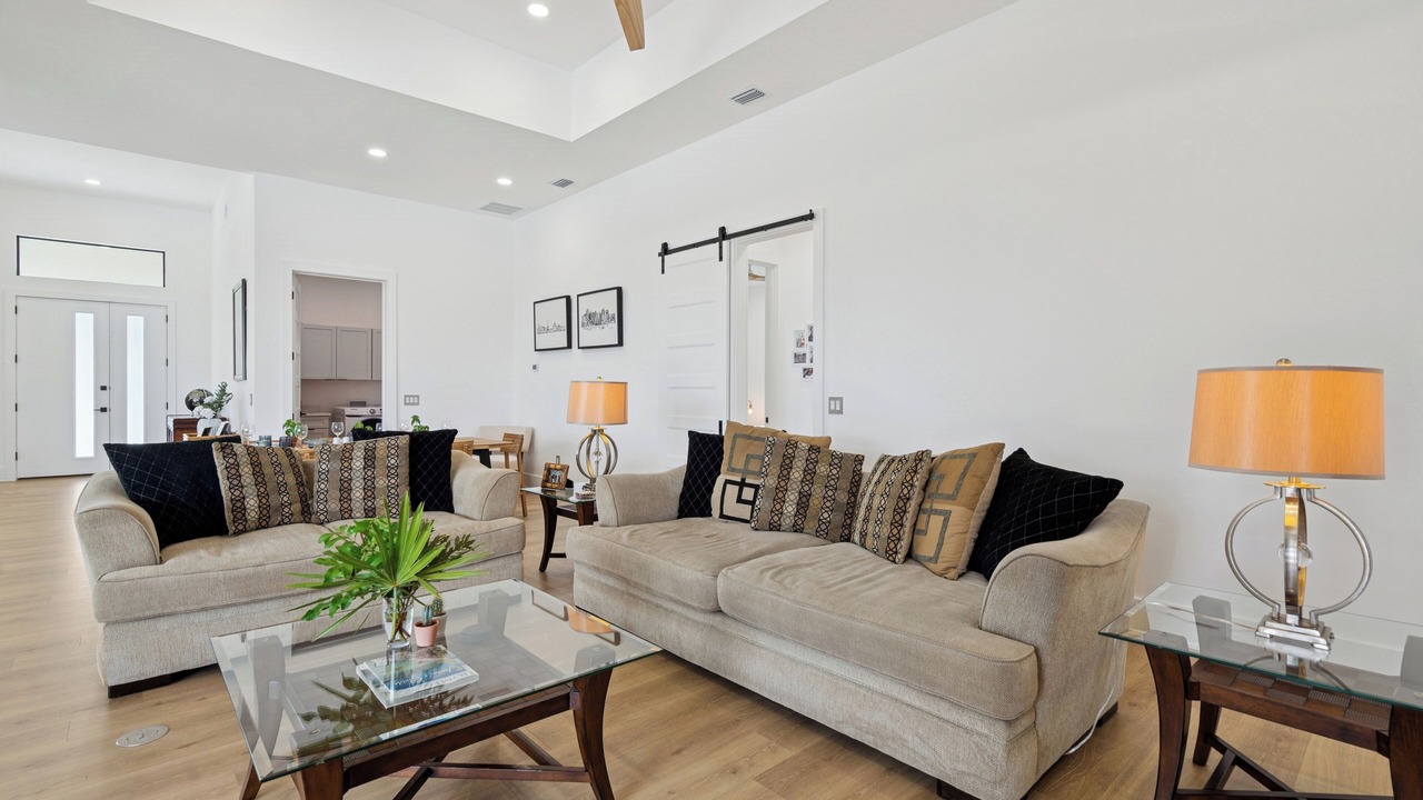 Photo of Livingroom in Pine Valley