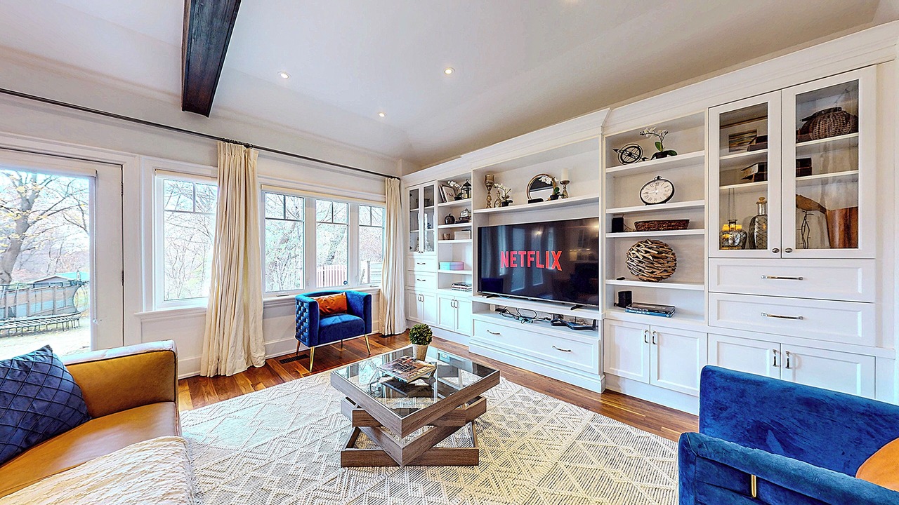 Photo of Livingroom in Thornhill
