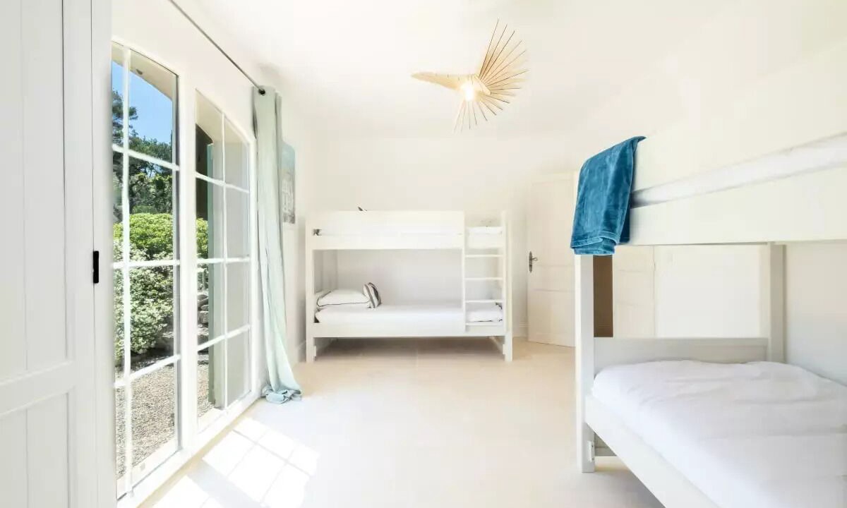 Photo of Bedroom in Roquefort-les-Pins
