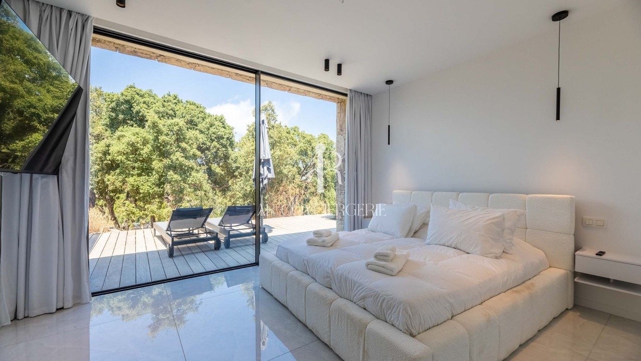 Photo of Bedroom in Pinarellu