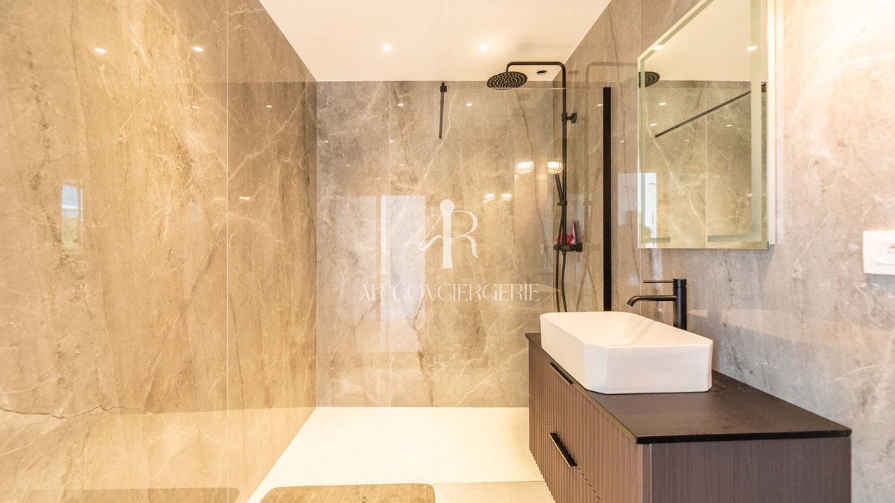 Photo of Bathroom in Pinarellu