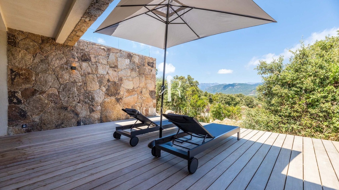 Photo of Patio Balcony in Pinarellu