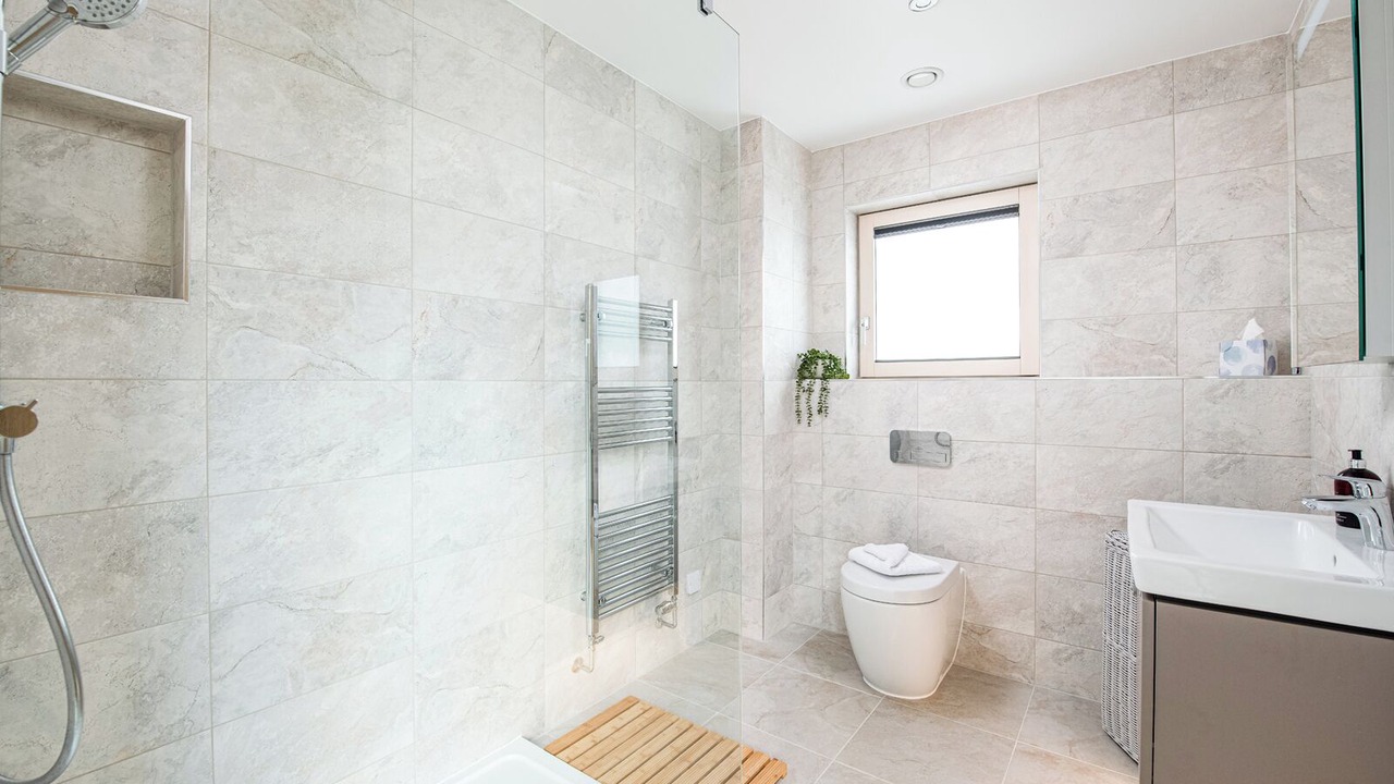 Photo of Bathroom in Holworth