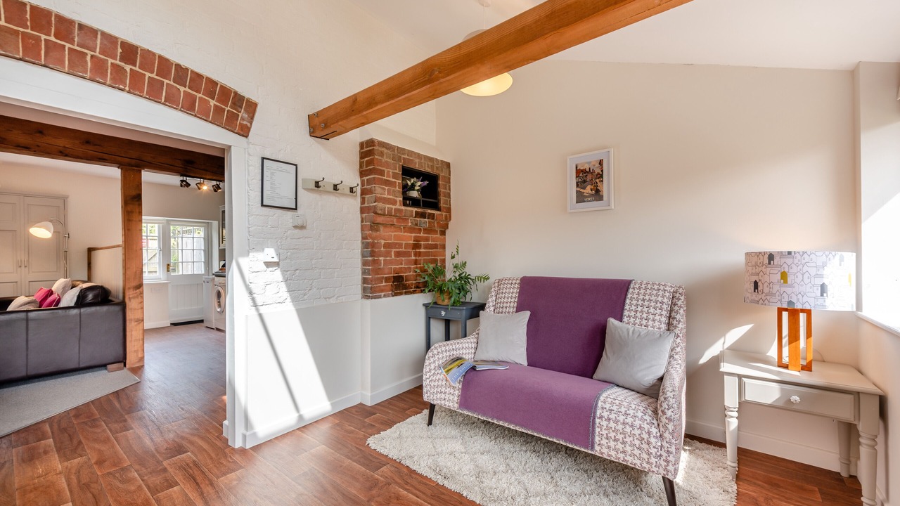 Photo of Livingroom in Upper Dicker