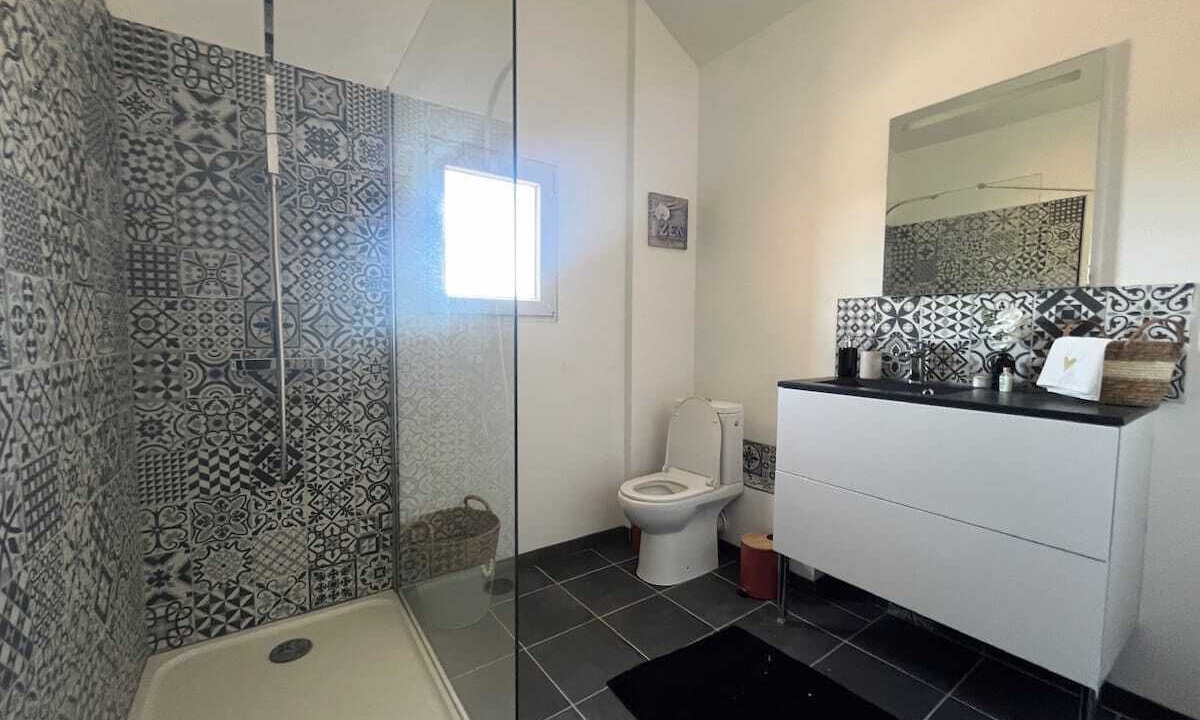 Photo of Bathroom in Montaud