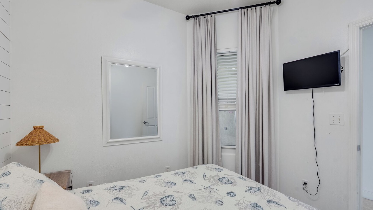 Photo of Bedroom in Miramar Beach