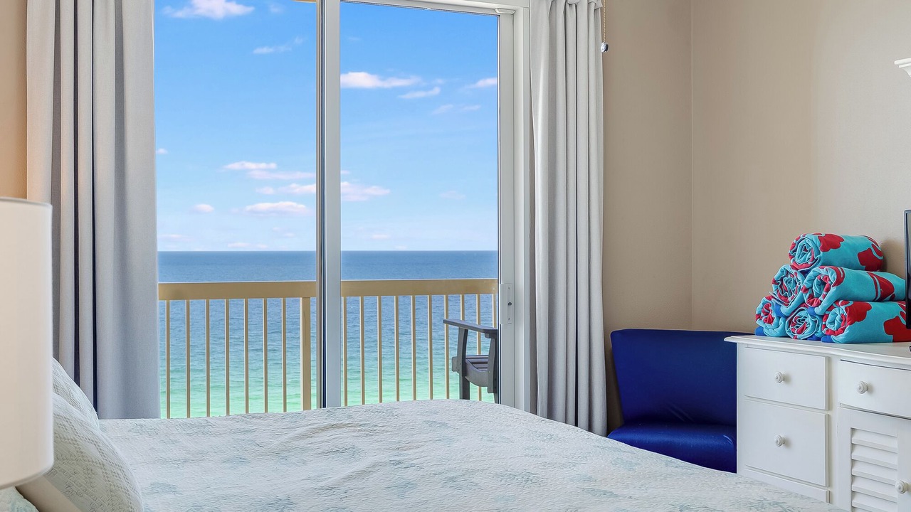 Photo of Bedroom in Miramar Beach