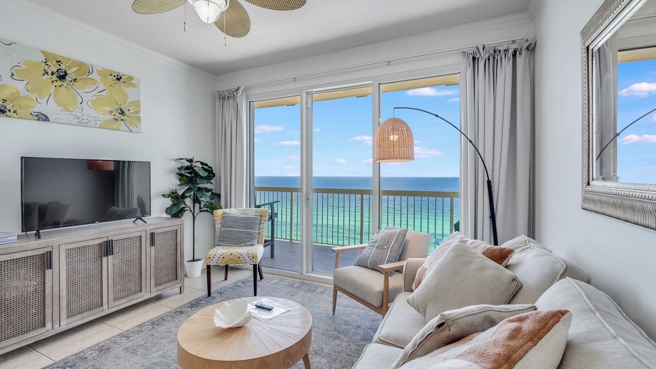 Photo of Bedroom in Miramar Beach