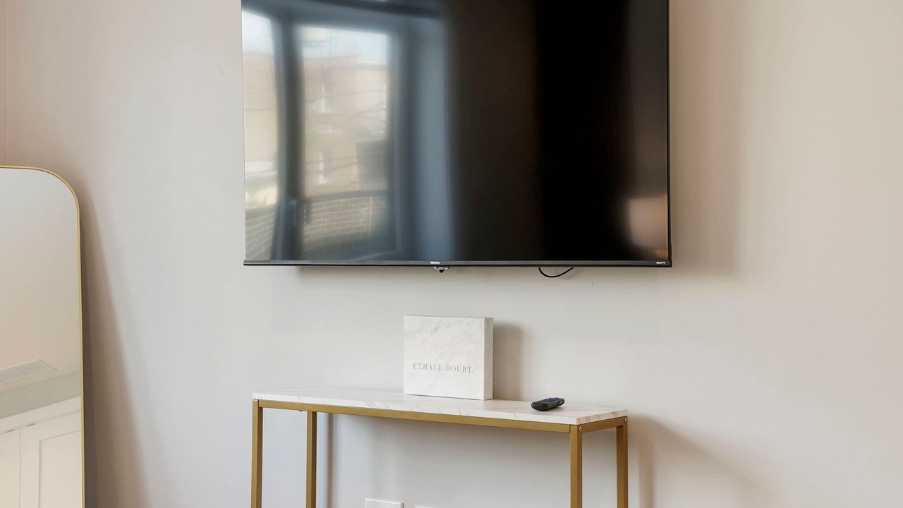 Photo of Others in Tri-Taylor