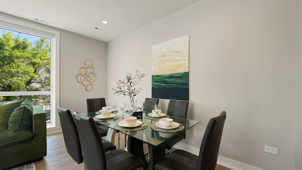 Photo of Others in Tri-Taylor