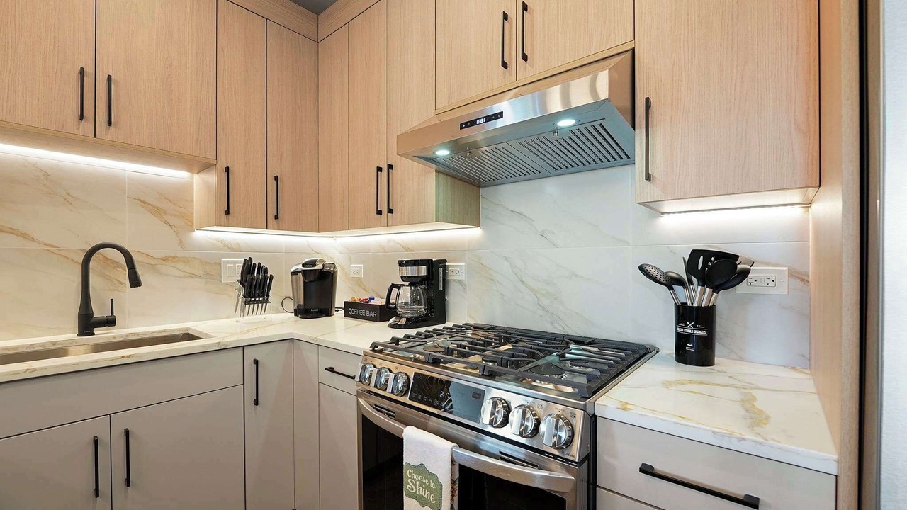 Photo of Others in Tri-Taylor