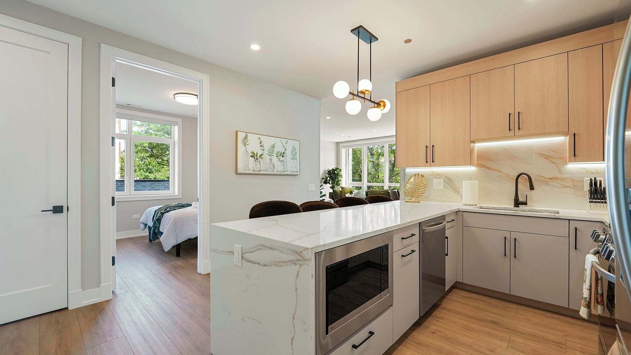 Photo of Others in Tri-Taylor