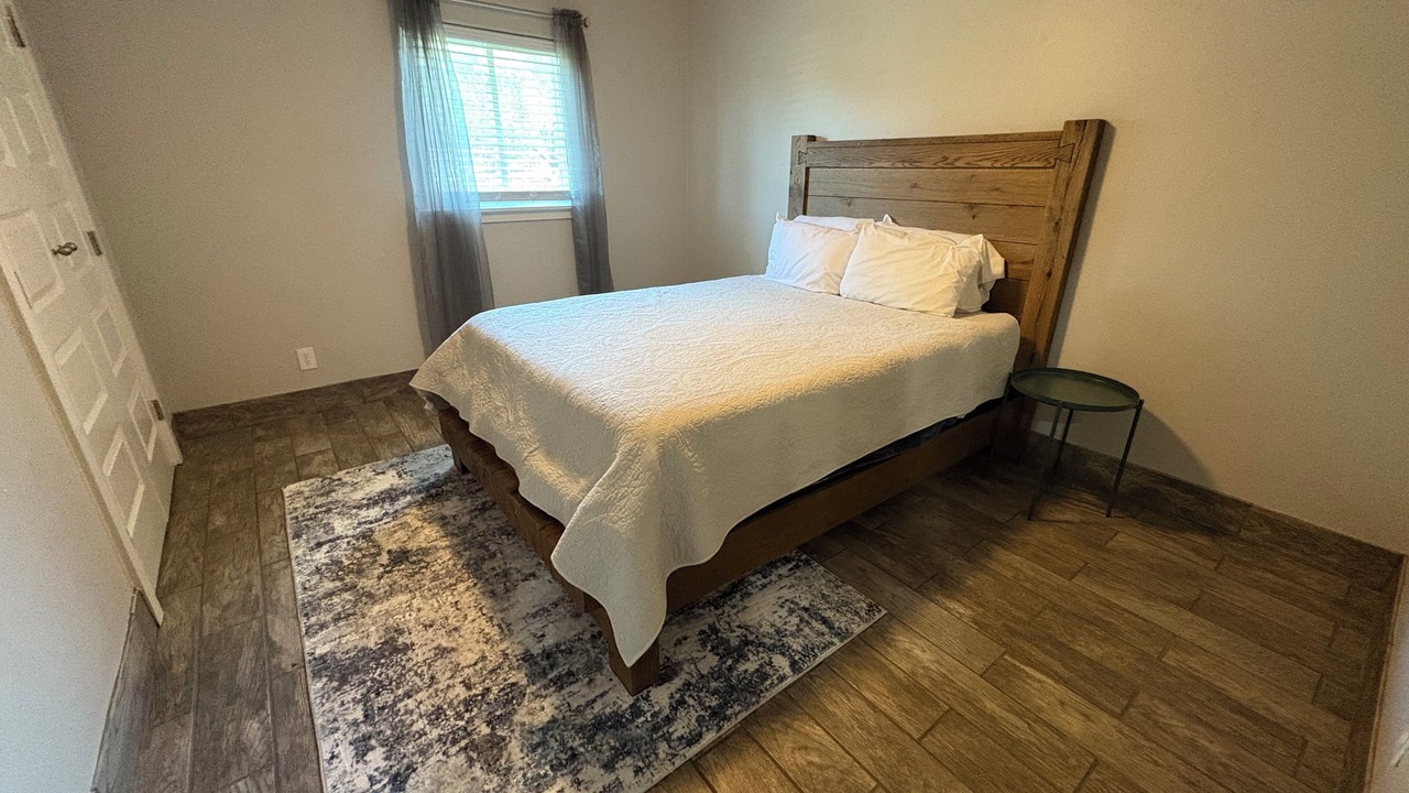 Photo of Bedroom in Pottsboro