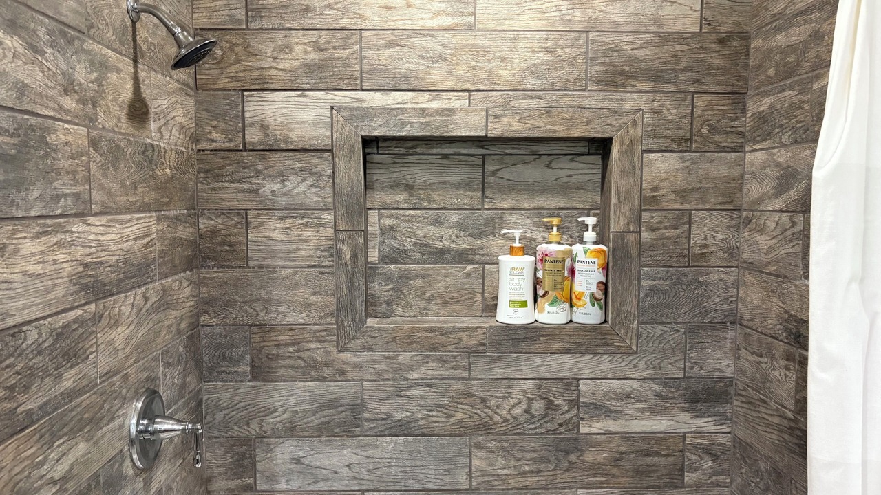 Photo of Bathroom in Pottsboro