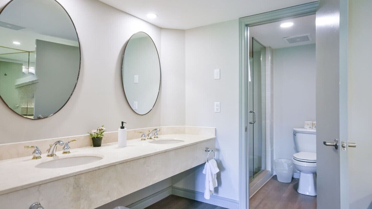 Photo of Bathroom in Oro-Medonte