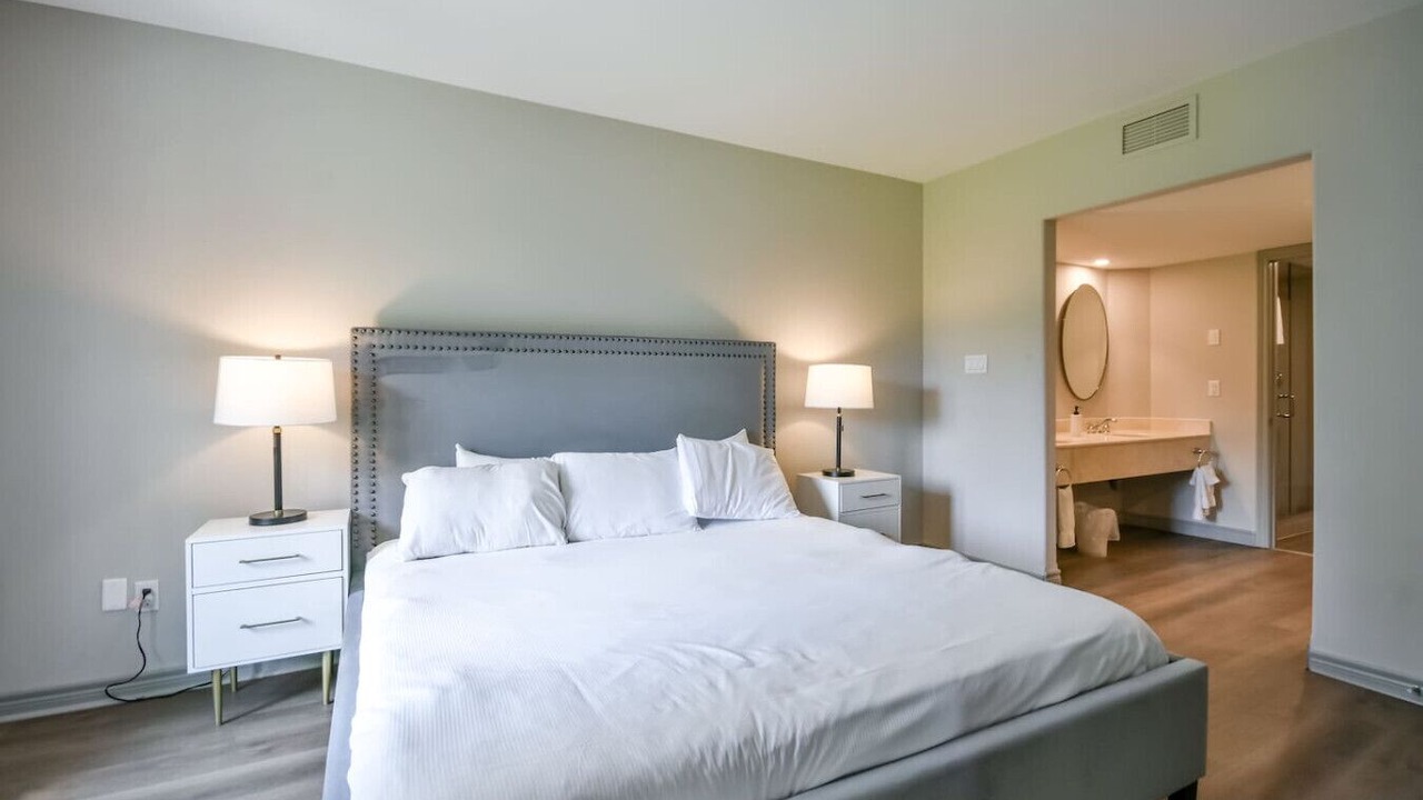 Photo of Bedroom in Oro-Medonte