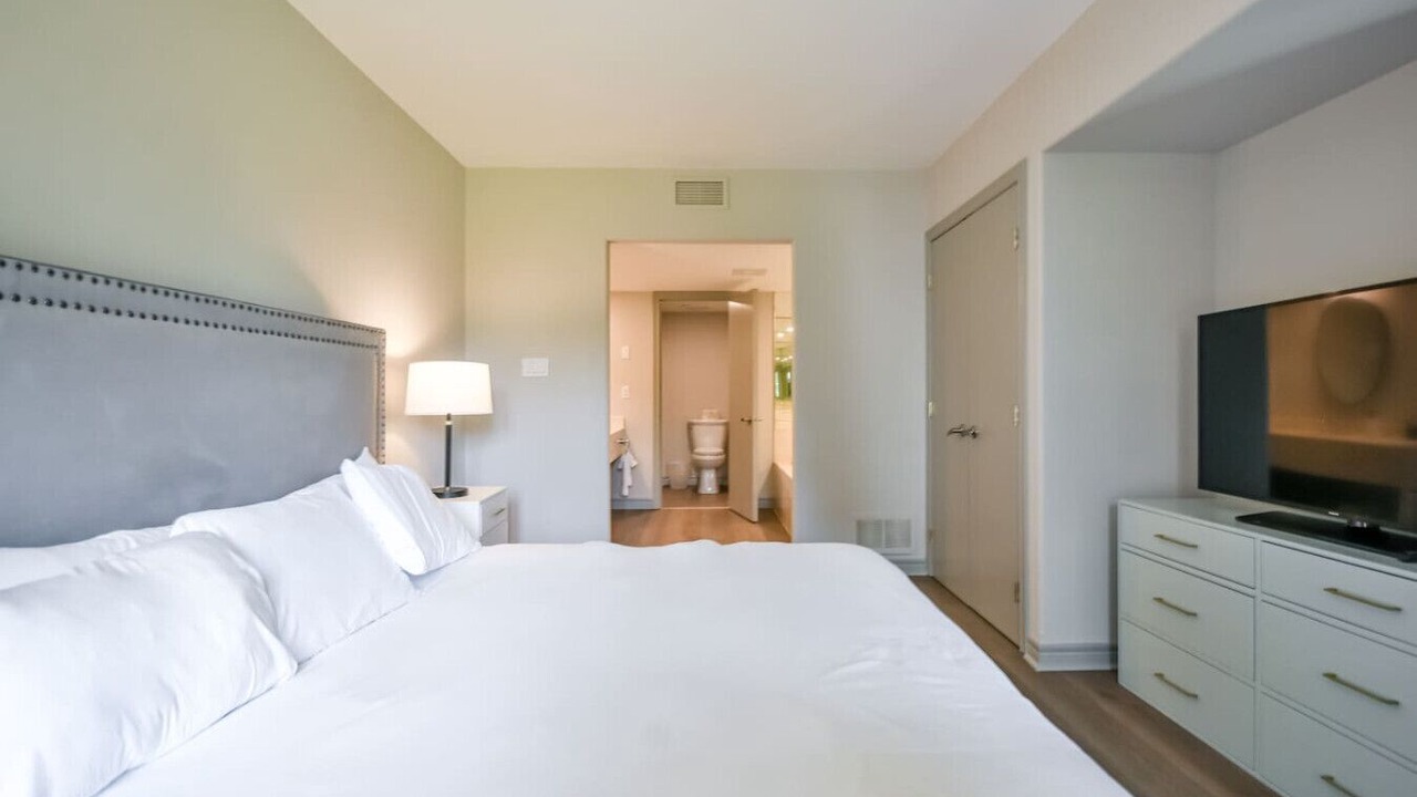 Photo of Bedroom in Oro-Medonte