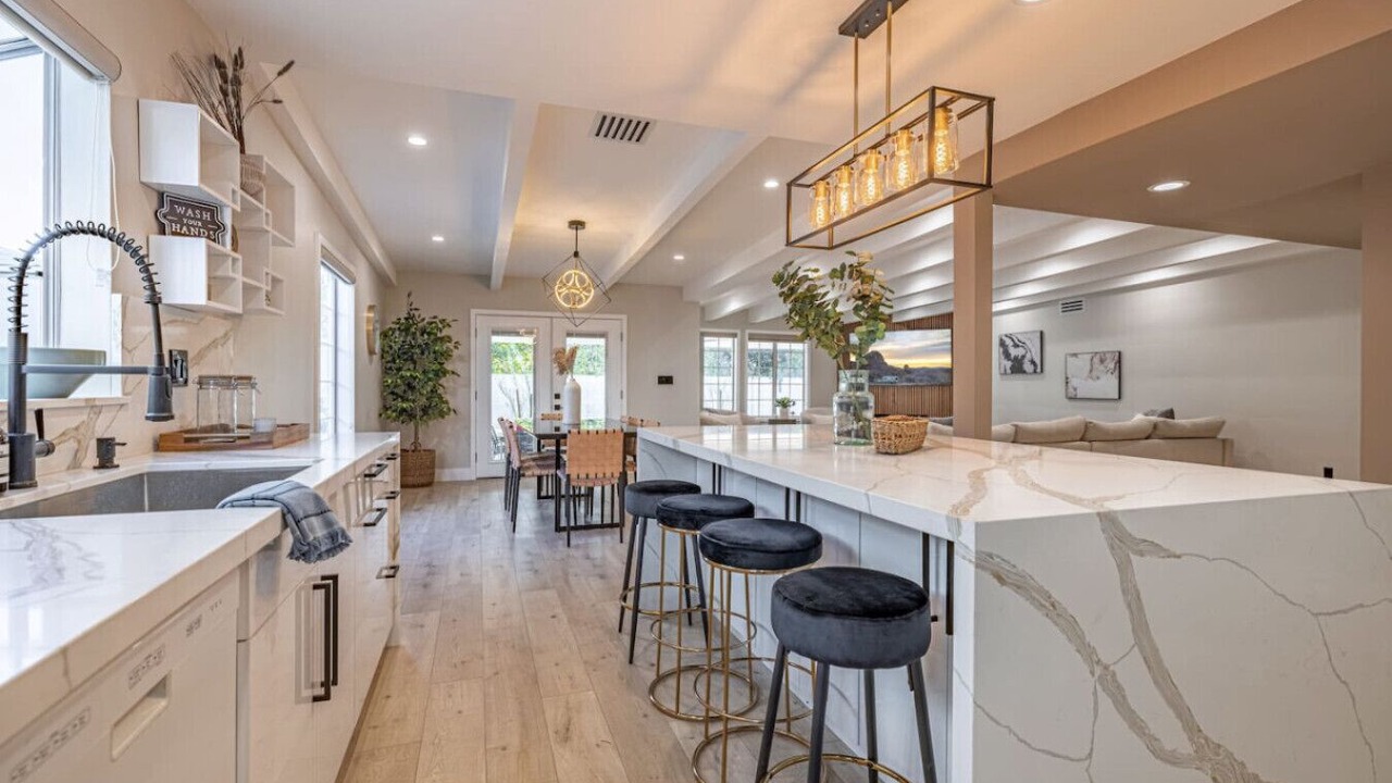 Photo of Kitchen in Valley Glen