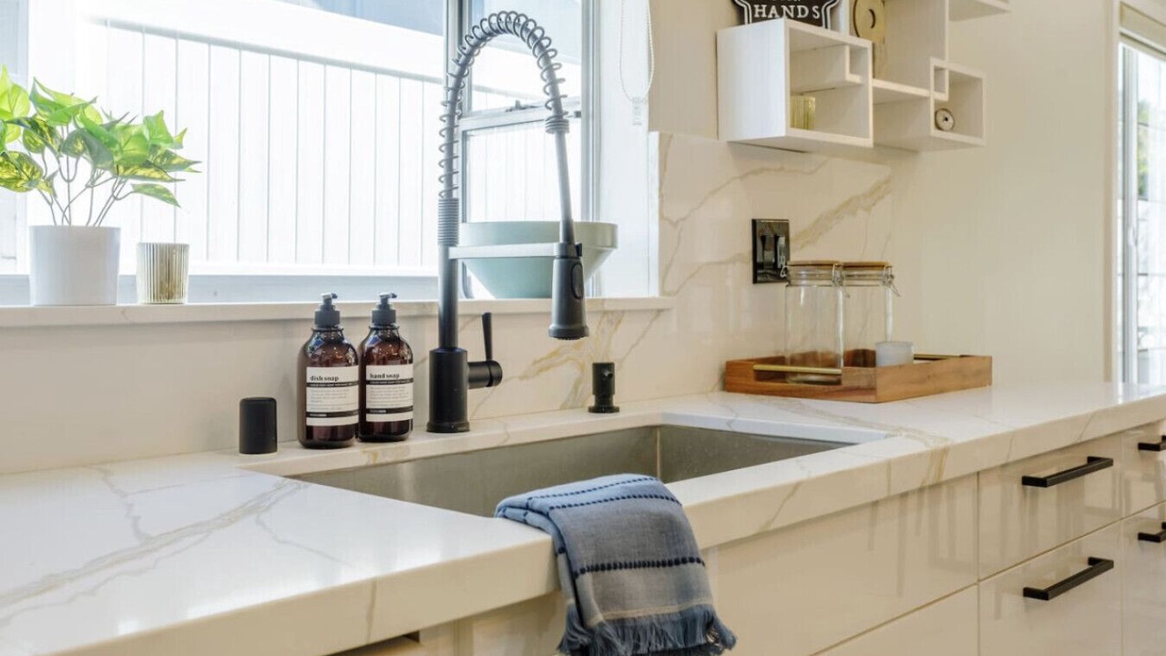 Photo of Kitchen in Valley Glen