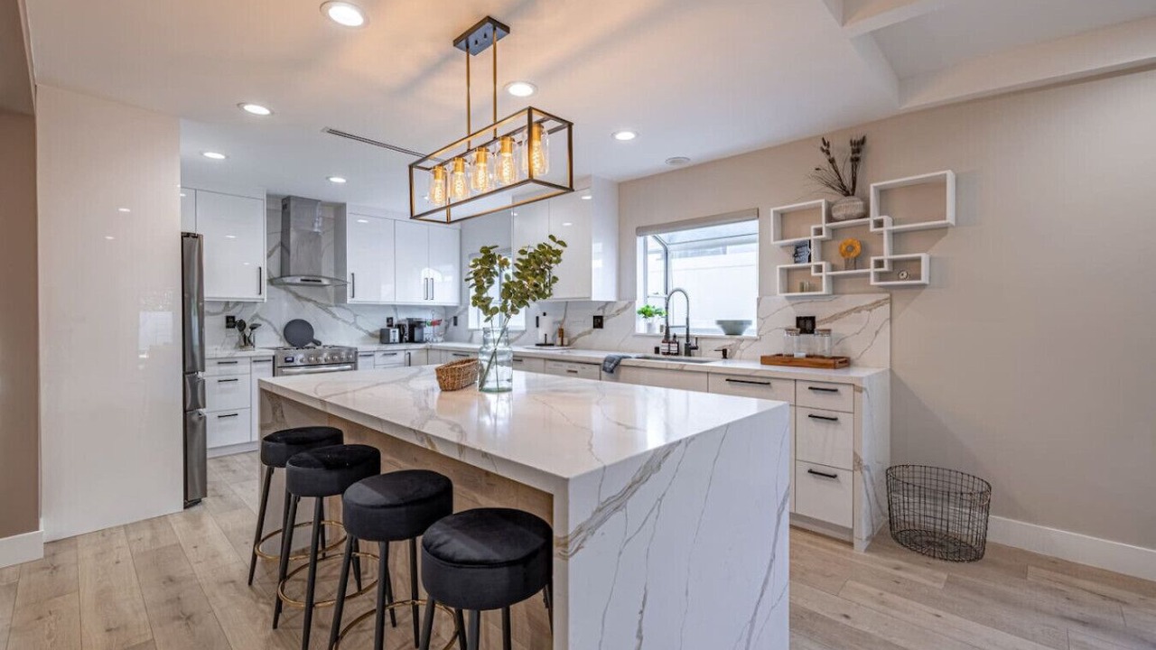 Photo of Kitchen in Valley Glen