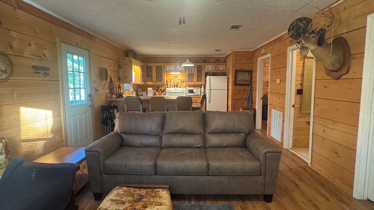 Photo of Livingroom in Dickinson