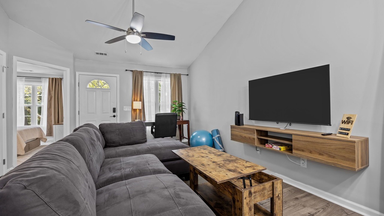 Photo of Livingroom in Wake Forest