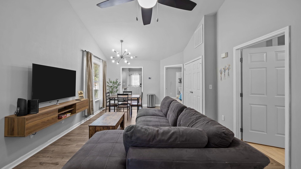 Photo of Livingroom in Wake Forest