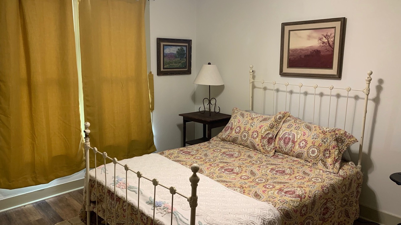 Photo of Bedroom in Vanderpool